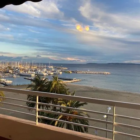 Lejlighed T2 Au Lavandou Avec Terrasse Vue - Fr-1-308-167 *