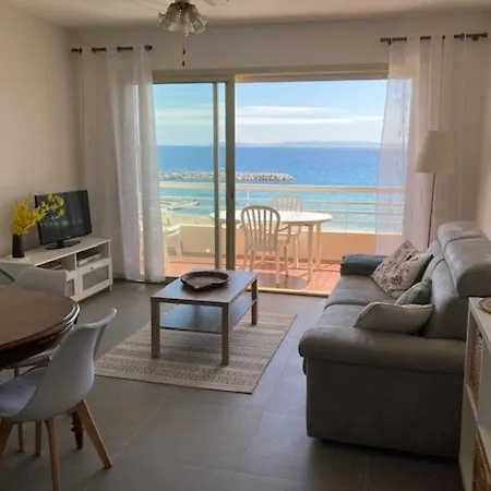 Apartment Bel Au Lavandou Avec Terrasse Et Vue - Fr-1-308-167